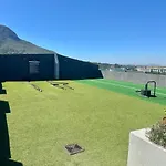 Luxe Newlands Peak Apartment 504