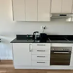 Luxe Newlands Peak Apartment 504